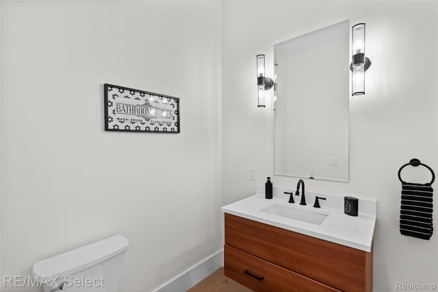 2208 Grove Park Road, Fenton Charter Township, MI 48430