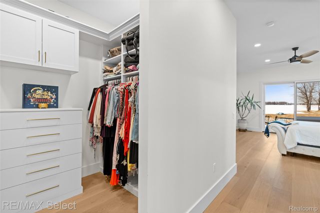 2208 Grove Park Road, Fenton Charter Township, MI 48430