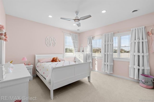 2208 Grove Park Road, Fenton Charter Township, MI 48430