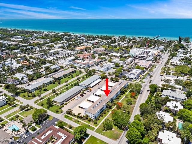 416 Broad AVE S H416, Naples, FL 34102