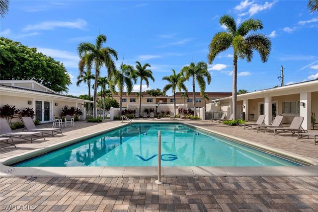416 Broad AVE S H416, Naples, FL 34102