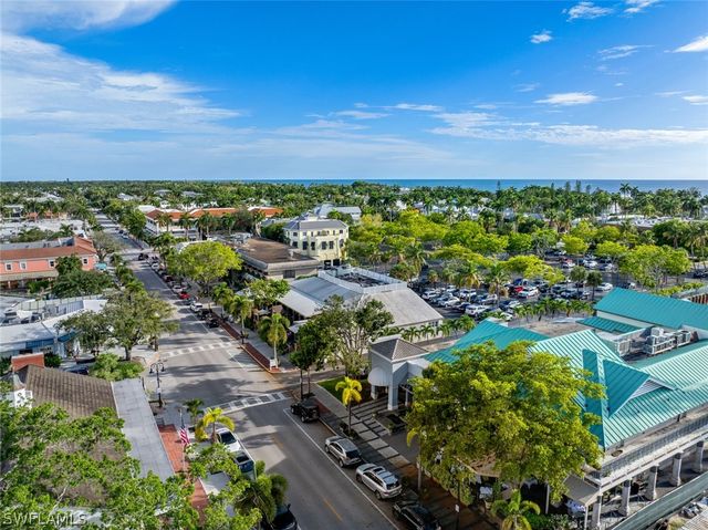 416 Broad AVE S H416, Naples, FL 34102