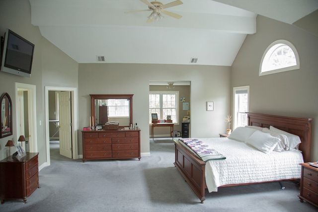 1941 Washington St, Canton, MA 02021