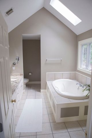 1941 Washington St, Canton, MA 02021