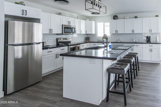 122 E DEL RIO Drive, Tempe, AZ 85282