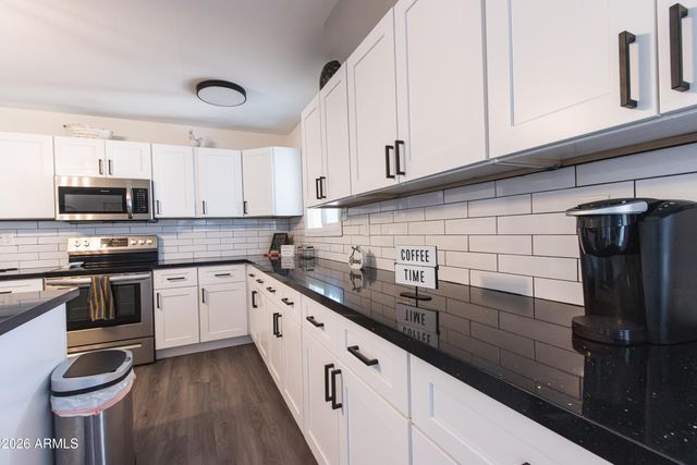 122 E DEL RIO Drive, Tempe, AZ 85282