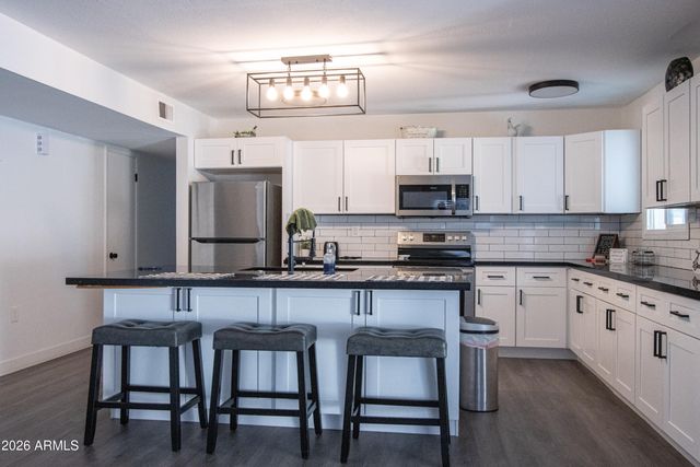 122 E DEL RIO Drive, Tempe, AZ 85282