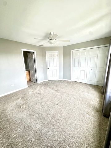 2394 Caton Crest Drive, Crest Hill, IL 60403