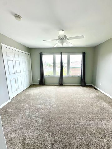 2394 Caton Crest Drive, Crest Hill, IL 60403