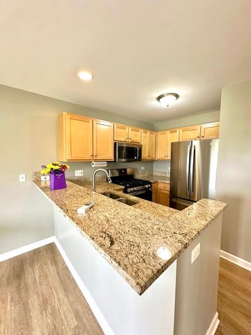 2394 Caton Crest Drive, Crest Hill, IL 60403