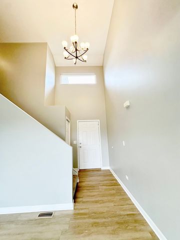 2394 Caton Crest Drive, Crest Hill, IL 60403
