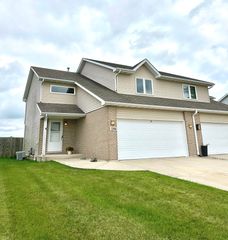 2394 Caton Crest Drive, Crest Hill, IL 60403