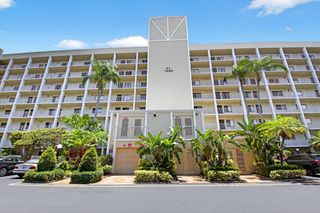 7290 Kinghurst Drive 803, Delray Beach, FL 33446
