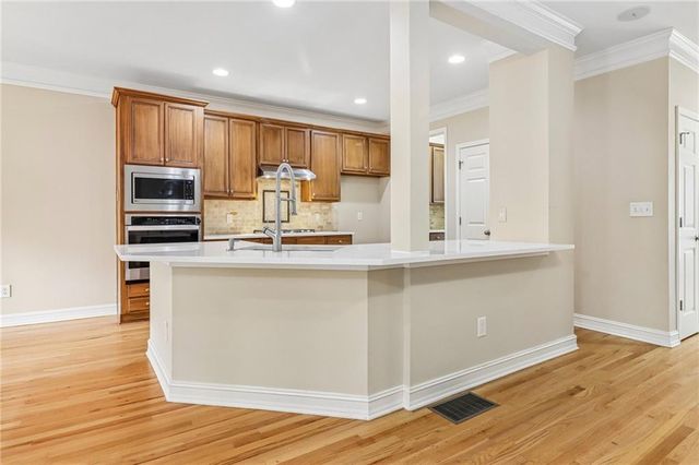 7262 Village Creek Trace 4C, Atlanta, GA 30328