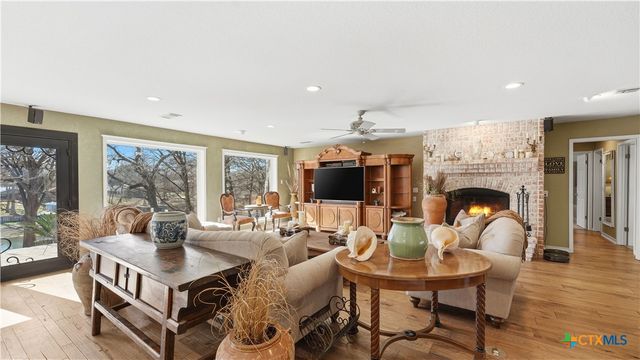 425 River Springs Drive, Seguin, TX 78155