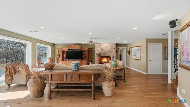 425 River Springs Drive, Seguin, TX 78155