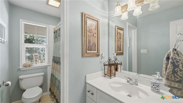 425 River Springs Drive, Seguin, TX 78155