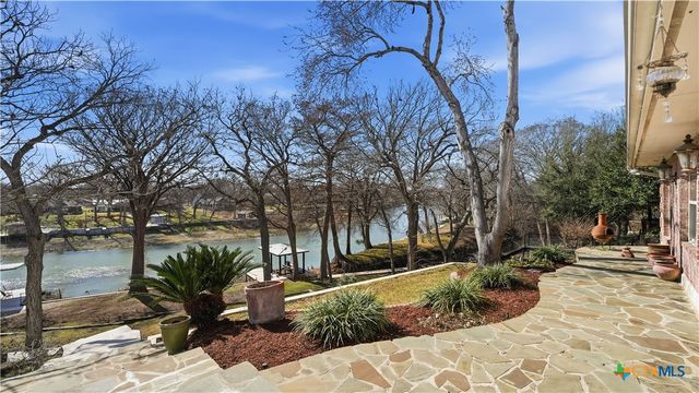 425 River Springs Drive, Seguin, TX 78155