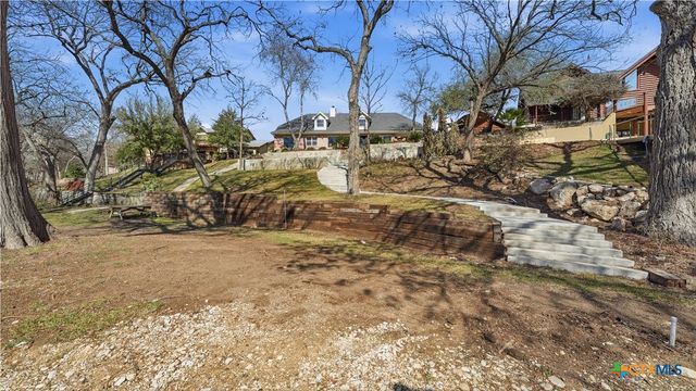425 River Springs Drive, Seguin, TX 78155