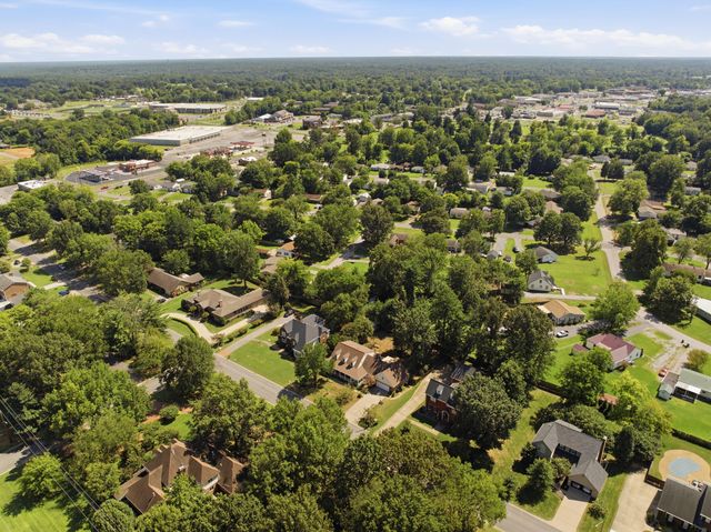 76 Martin Circle, Paducah, KY 42001