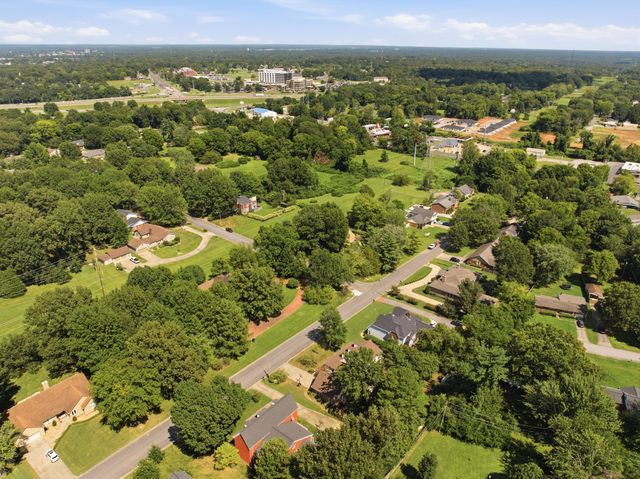 76 Martin Circle, Paducah, KY 42001