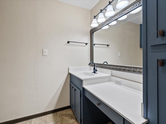 2004 Northshore Drive, Conroe, TX 77304