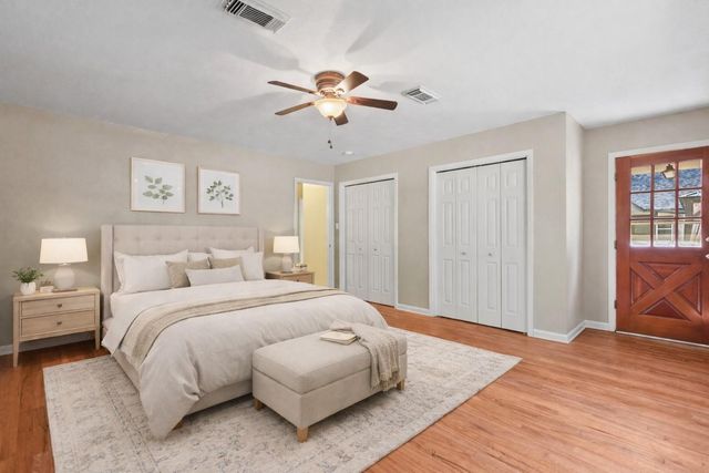 2004 Northshore Drive, Conroe, TX 77304