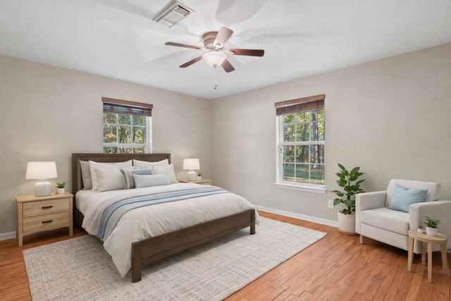 2004 Northshore Drive, Conroe, TX 77304