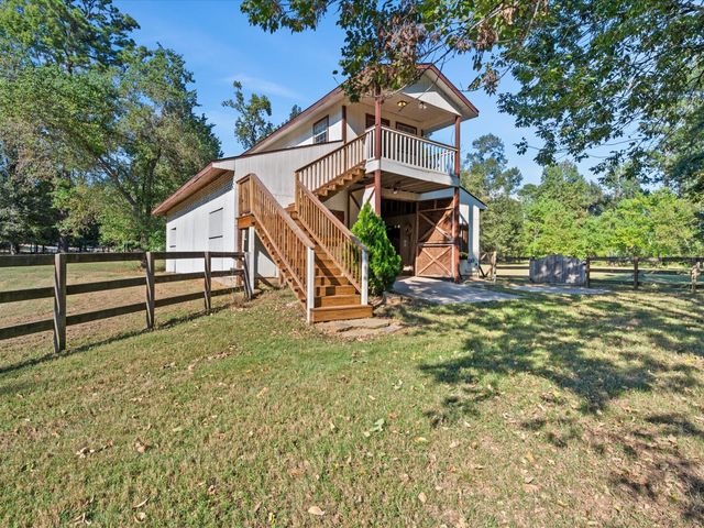 2004 Northshore Drive, Conroe, TX 77304