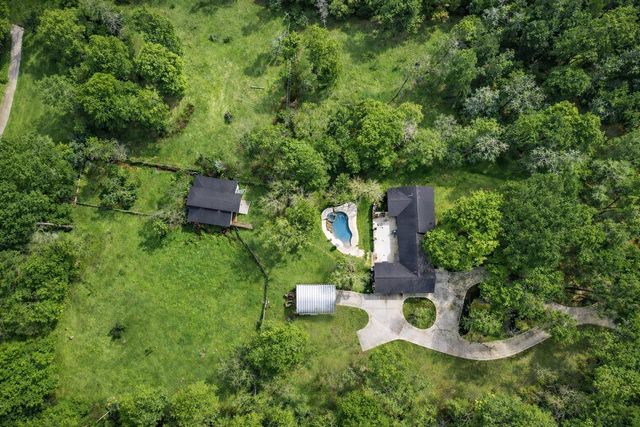 2004 Northshore Drive, Conroe, TX 77304