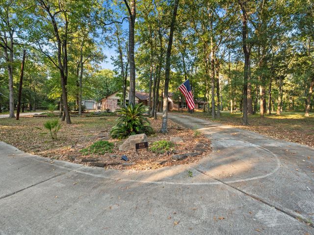 2004 Northshore Drive, Conroe, TX 77304