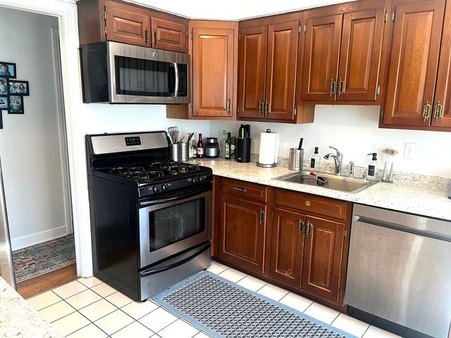 8717 Karlov Avenue, Skokie, IL 60076