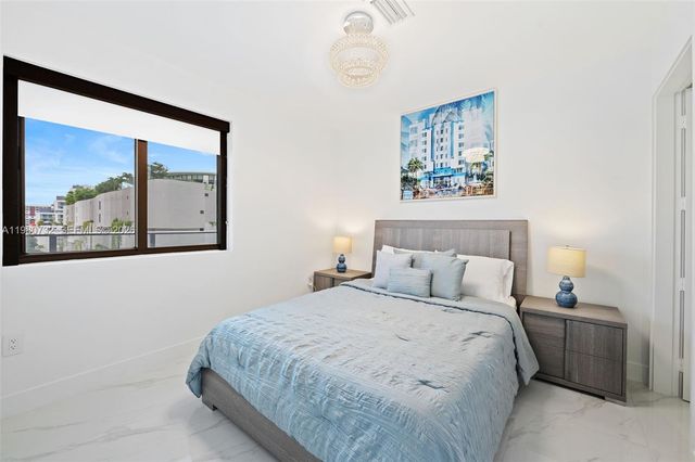 700 NE 24th 505, Miami, FL 33137