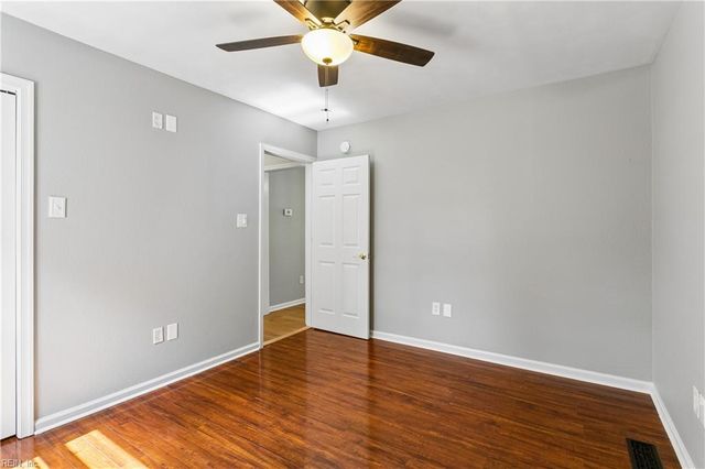 317 Browns LN, Yorktown, VA 23690