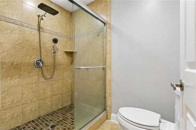 317 Browns LN, Yorktown, VA 23690