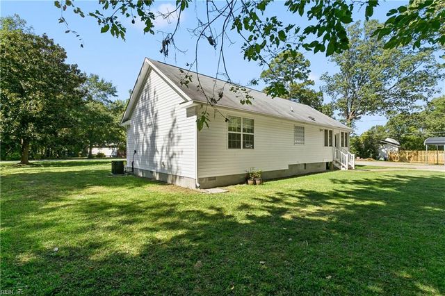 317 Browns LN, Yorktown, VA 23690