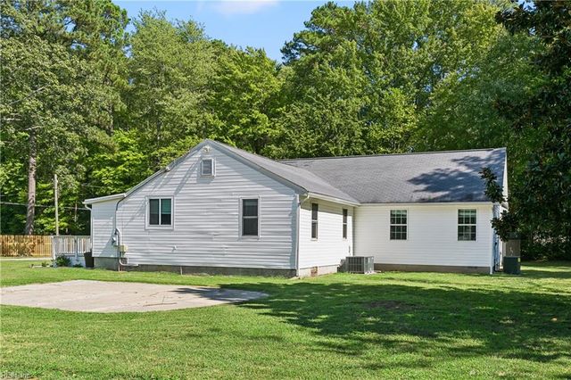317 Browns LN, Yorktown, VA 23690