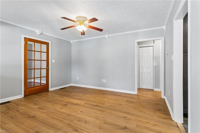 317 Browns LN, Yorktown, VA 23690