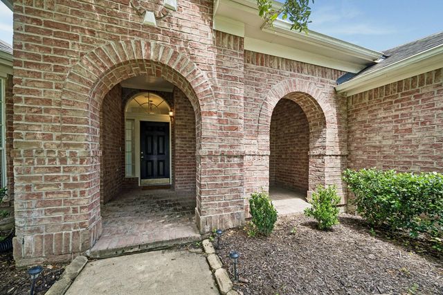 1314 Deerbrook Drive, Sugar Land, TX 77479
