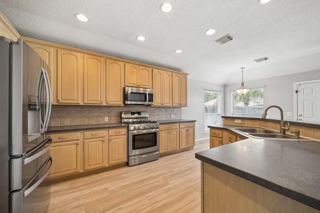 1314 Deerbrook Drive, Sugar Land, TX 77479