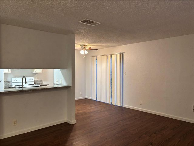 1210 Southport DR B, Austin, TX 78704