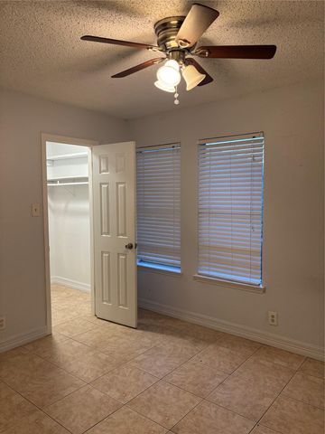 1210 Southport DR B, Austin, TX 78704