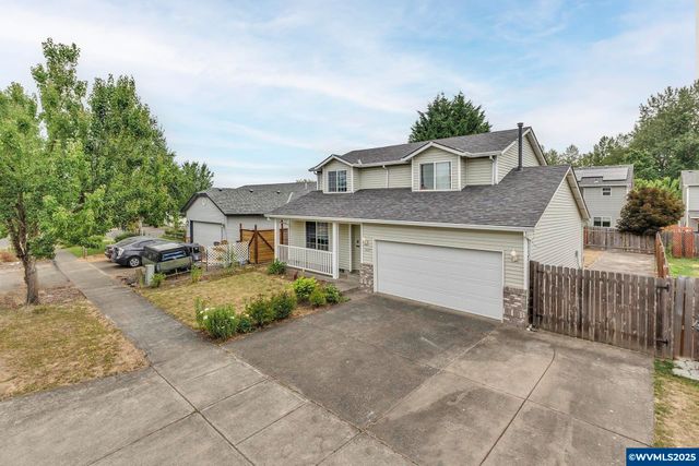 1617 S 7th St, Independence, PA 16177
