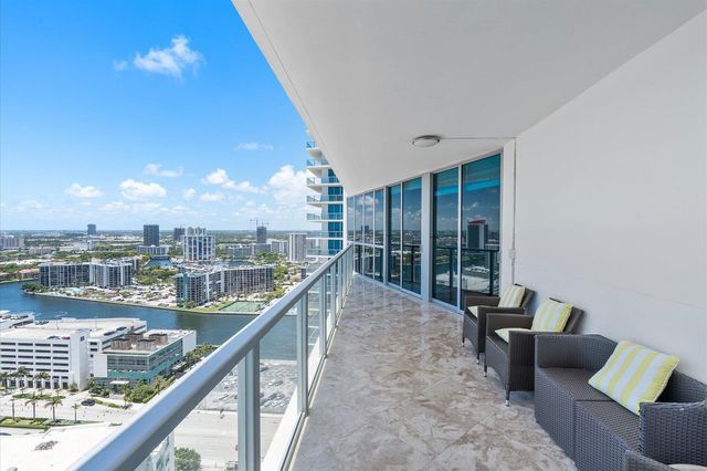 3101 S Ocean Drive 2707, Hollywood, FL 33019