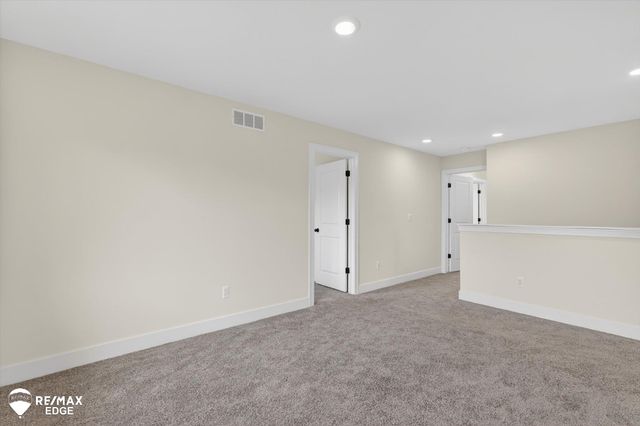 8080 Peninsula Circle, Grand Blanc, MI 48439