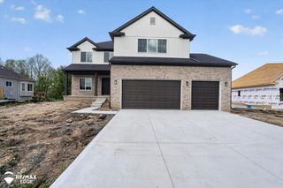 8080 Peninsula Circle, Grand Blanc, MI 48439