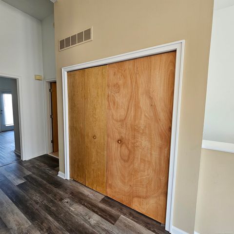 90 Clinton Street, Mt Clemens, MI 48043