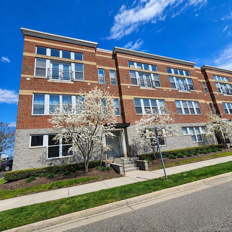 90 Clinton Street, Mt Clemens, MI 48043