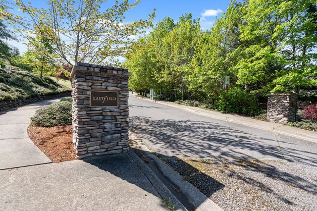 168 Sunnyview Street, Ashland, OR 97520