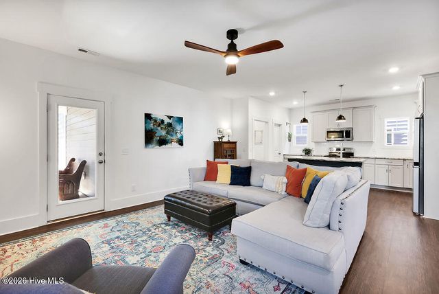 166 Kerr Landing Drive, Castle Hayne, NC 28429